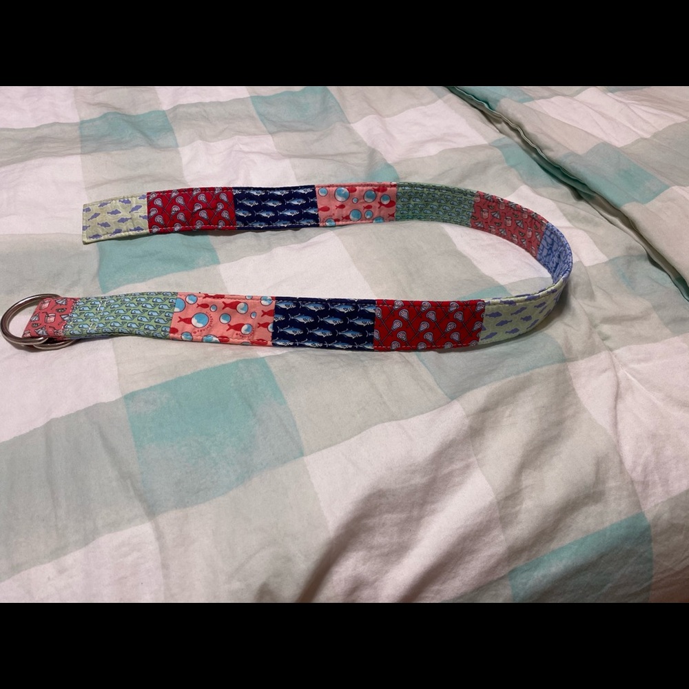 Vineyard vines belt